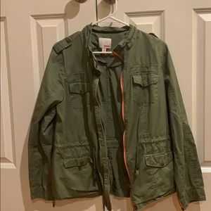 super cute army green jacket